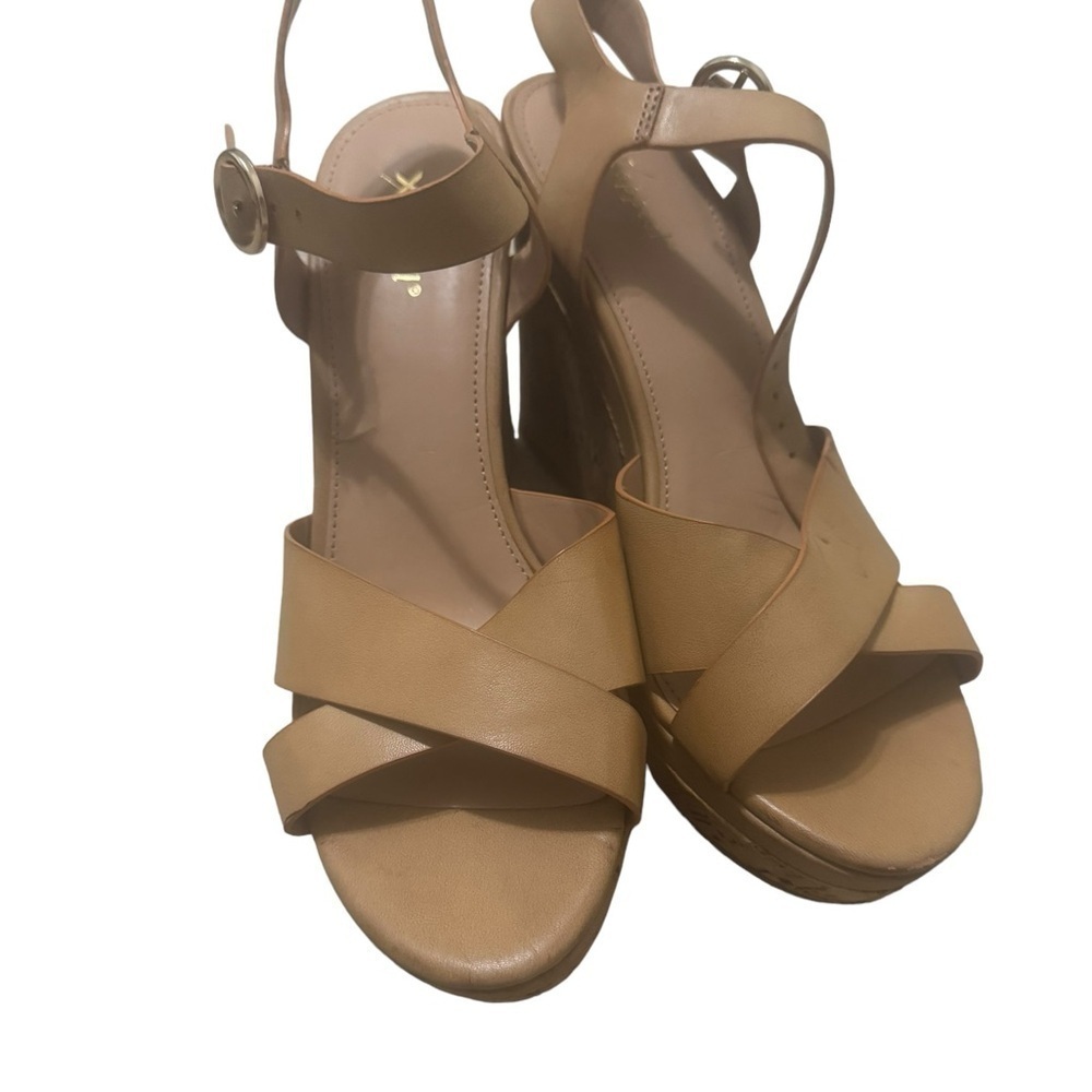 XAppeal Cork Light Brown Platform Wedges
